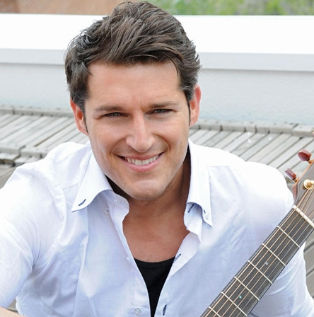 Manu Tenorio, Espaloian