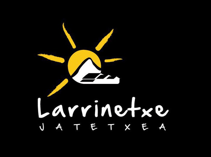 LARRINETXE logotipoa