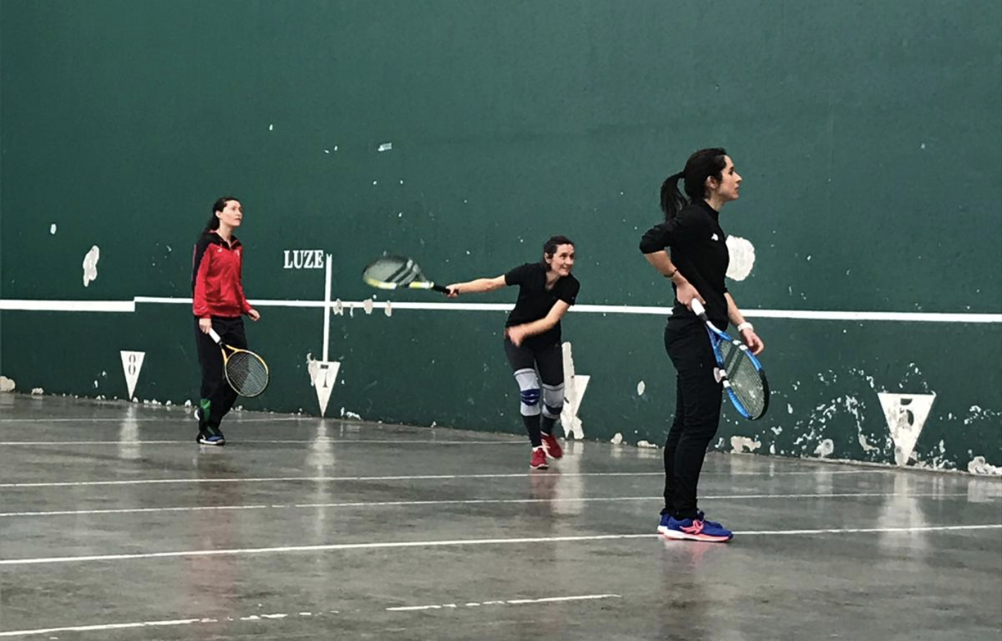 Emakumeen frontenis txapelketa antolatu du UDAk zazpigarrenez