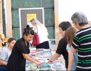 Liburuaren Egunaren bueltan, egitarau zabala antolatu du Udal Bibliotekak apirilerako