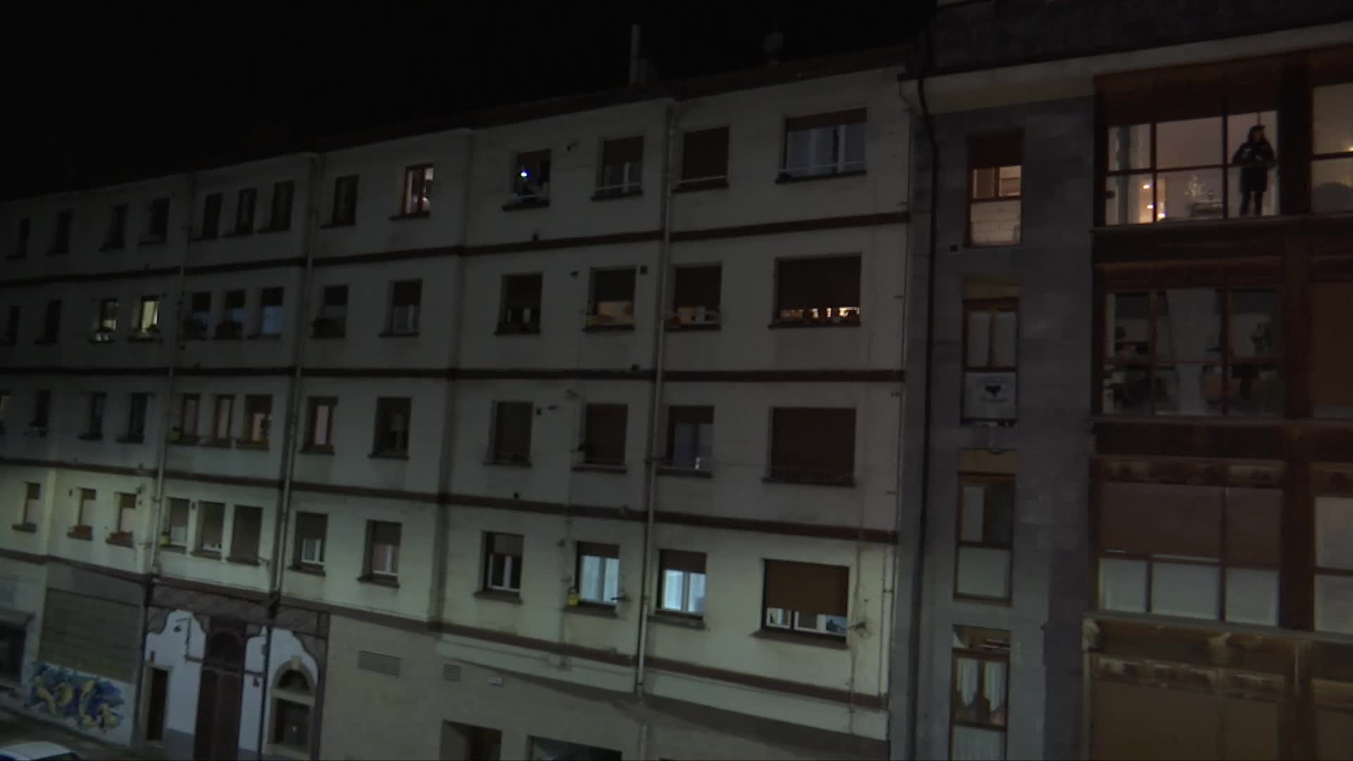 Balkoietatik burrunba egitera deitu dute, ostalaritzaren alde