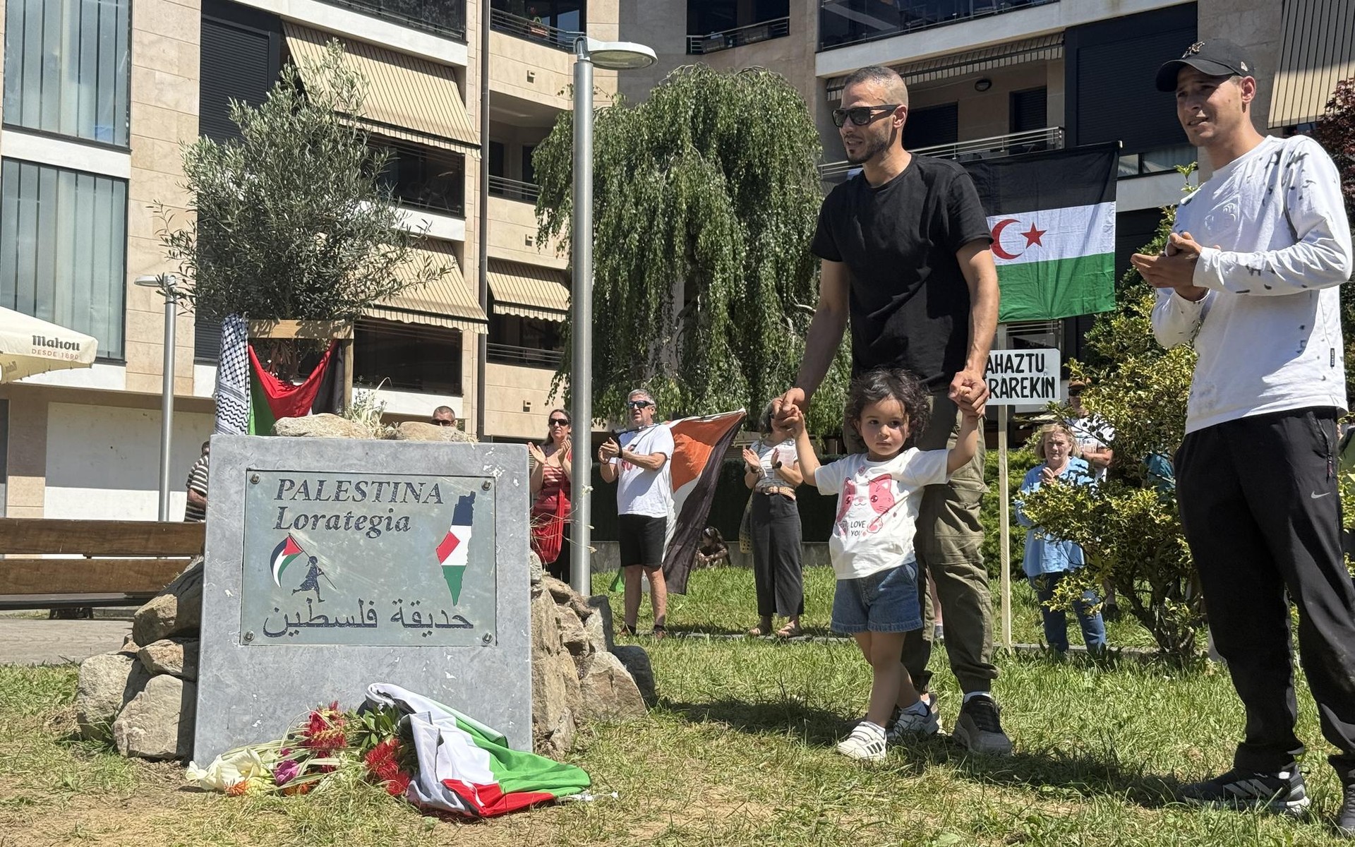 Oñatik Palestina lorategia du gaurtik