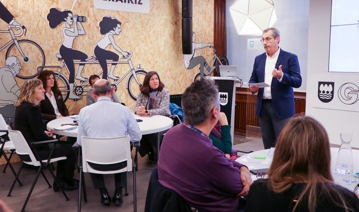 Euskara-sektoreek ia 25.000 enplegu sortzen dituzte Gipuzkoan