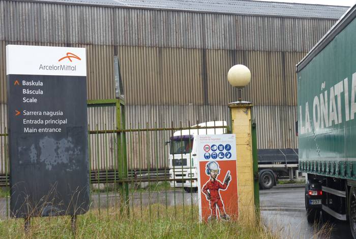 Espainiako Lan Zuzendaritzak atzera bota du Arcelor Mittalen ERTE eskaera