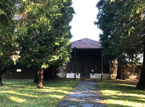 Hilerriarekin ardura pixka bat hartzeko eskatu diote Udalari