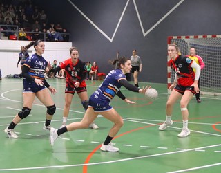 Munduko eta Euskal Herriko eskubaloiak erakusteko duena, elkartuta, Zubikoan