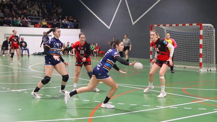 Munduko eta Euskal Herriko eskubaloiak erakusteko duena, elkartuta, Zubikoan