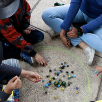 Askotariko jolasak umeendako