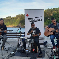 Txalainak taldea