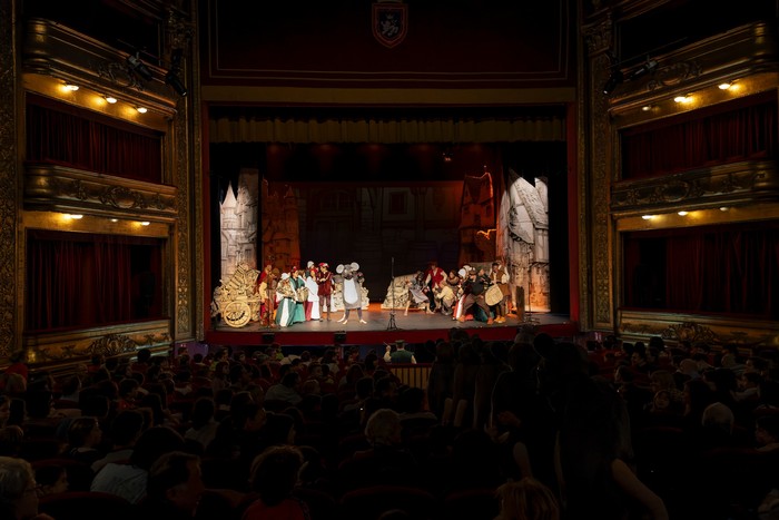 Donostiako eta Iruñeko publikoa liluratu du 'Hamelingo txirularia'-k