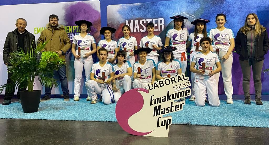 Debagoiendarrak esku hutsik geratu dira Master Laboral Kutxa txapelketako finaletan
