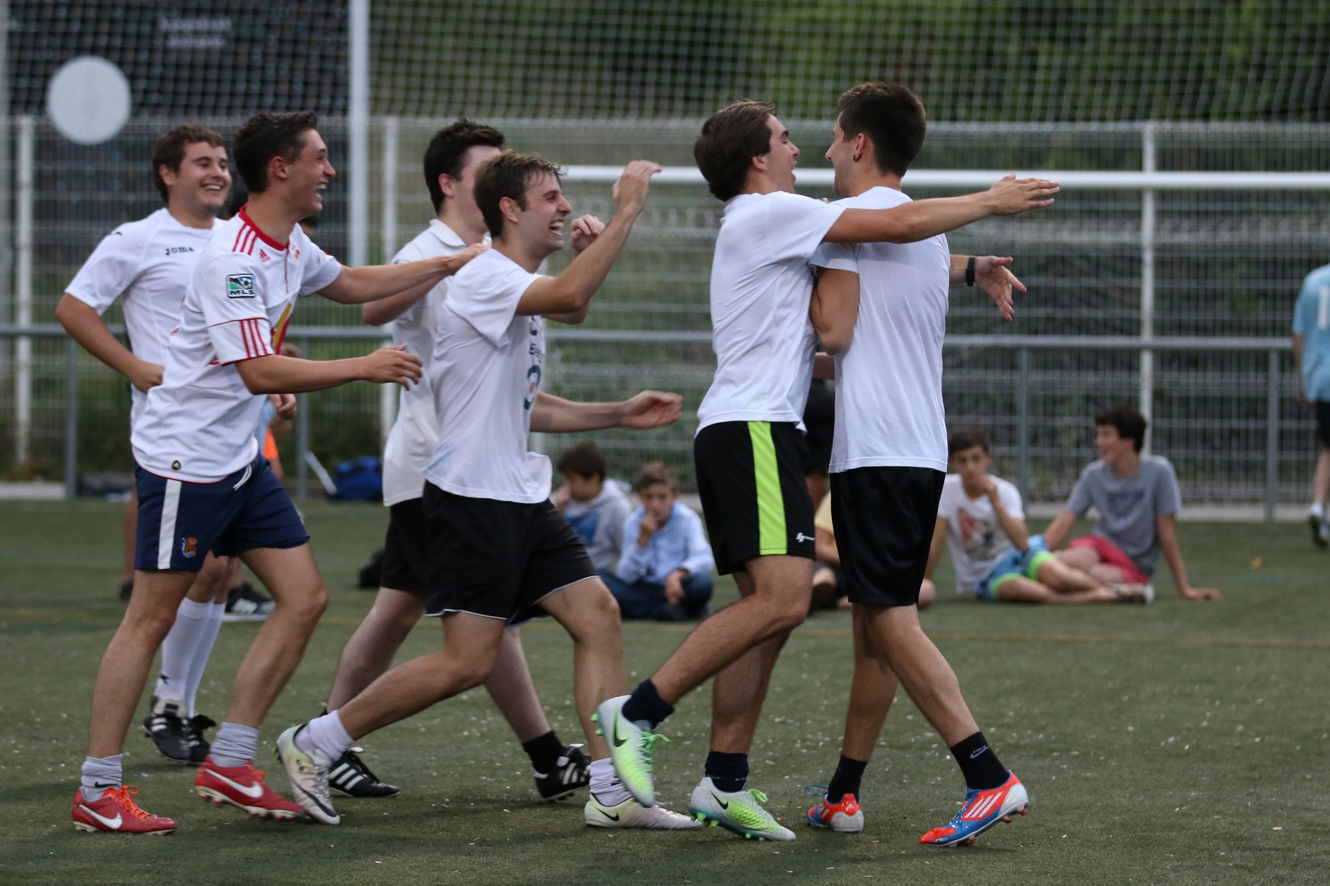 Zabalik dago udako futbol txapelketako izen-emate epea