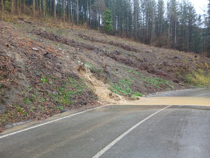 Metro karratuko ehun litro baino gehiago pilatu dira egunotan Debagoienean