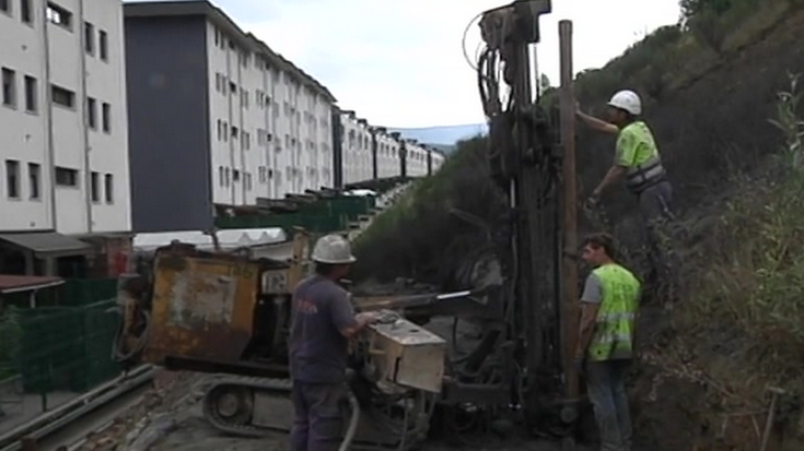 Bidegorriko lanak amaituta eta Txarapeako maldakoak, berriz, martxan