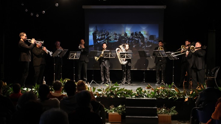 Euskadi Brass-en elkartasun-kontzertua, Valentzia helmugatzat