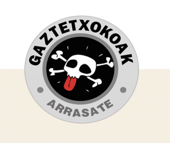 'Atetik artera, gaztetxokoa apaintzen' ekimena
