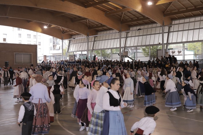 Haur Dantzari Eguna ospatuko dute domekan, Antzuolan