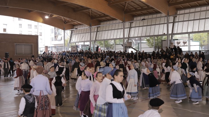 Haur Dantzari Eguna ospatuko dute domekan, Antzuolan