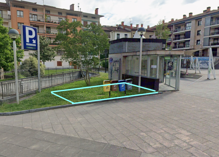Bakarrik garbitzen den komun automatikoa jarriko dute Kalegoiena parkean