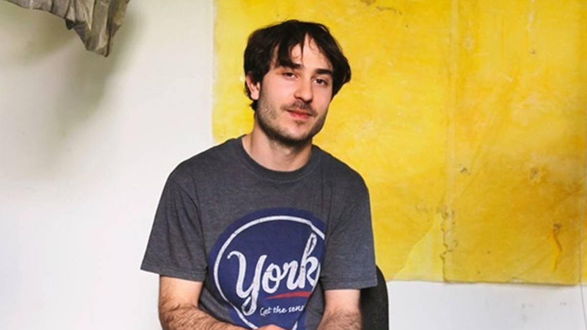 Mikel Escobales: "Artista-sare ona dago Euskal Herrian, eta horrek asko laguntzen du lan egiterakoan"