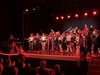 Papargorri abesbatzaren 'Life is a Cabaret' emanaldia, argazkitan