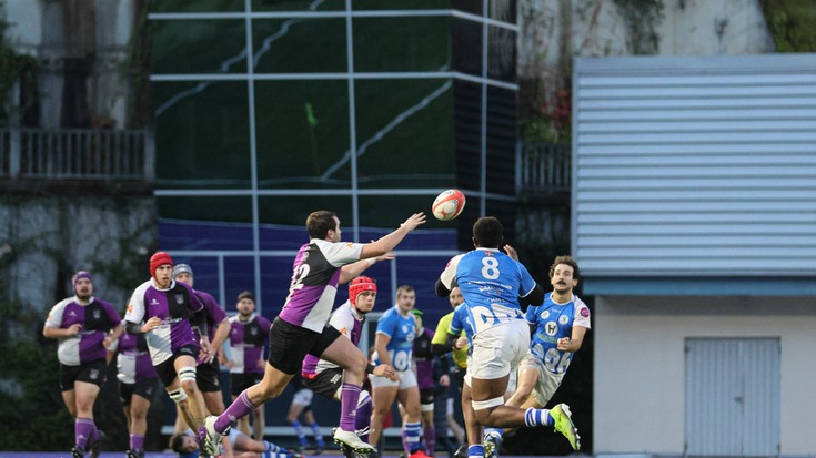 Oso baliagarra den garaipena lortu du Kanpanzar Arrasatek Durangori 25-22 irabazita