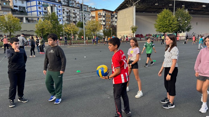 Boleibol eta kirol egokituko topaketa larunbat honetan!
