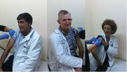 Debagoieneko ESIko zuzendariek txertoa jarri dute gripearen aurkako kanpainaren hasieran