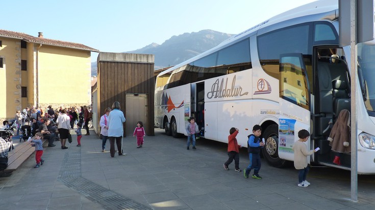 Eskola Bus jarriko dute martxan maiatzean Oñatin, proba modura
