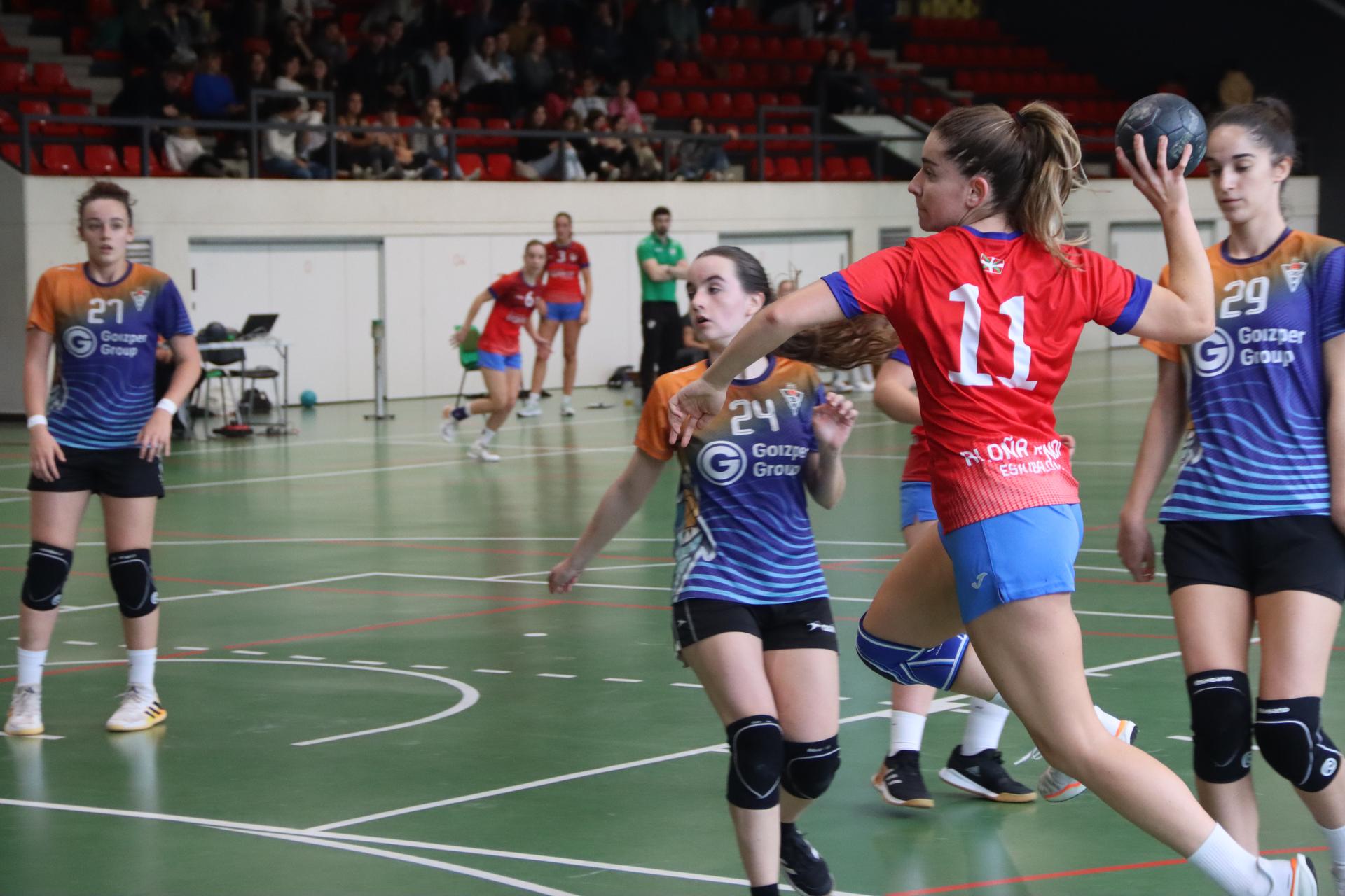 Derbiak Arrasaten eta Bergaran, seniorretan