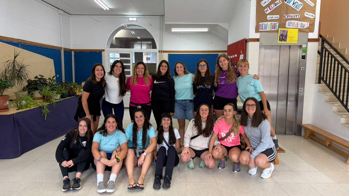Begiraleek mimoz prestatu dituzte Antzuolako udalekuak