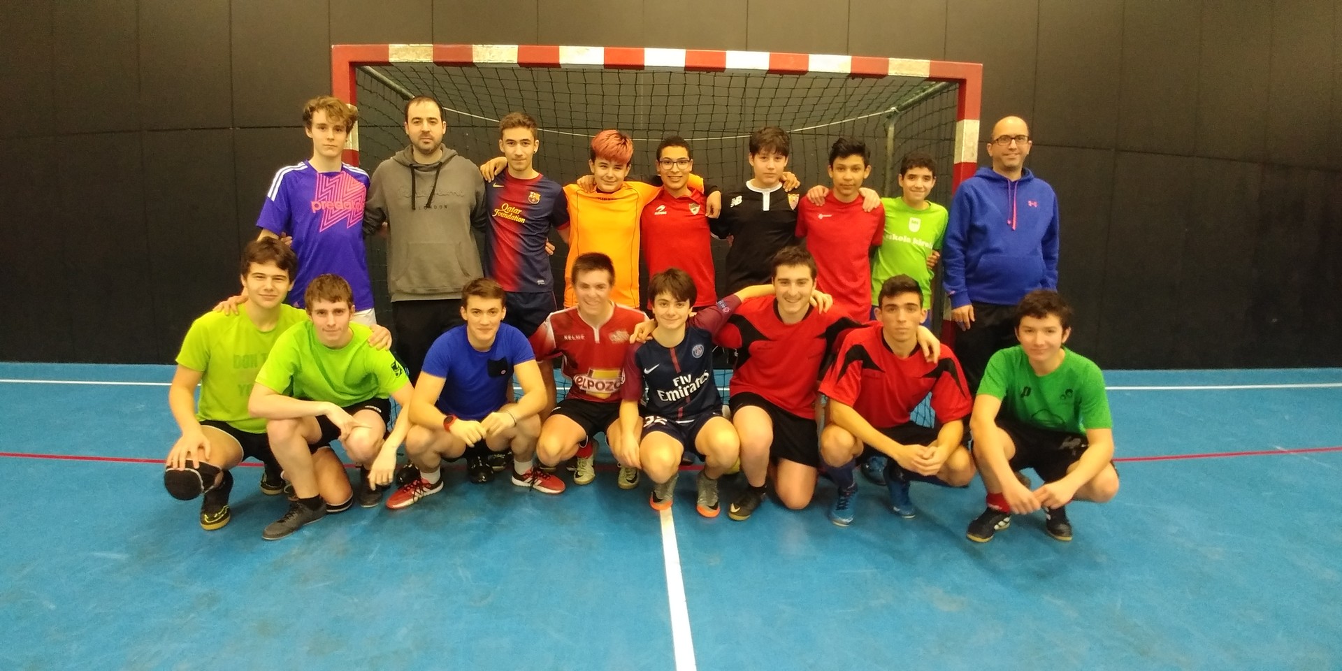 Areto futbol sailak taldea izan gura du seniorretan