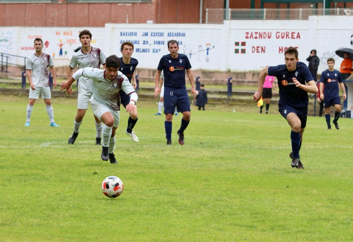 Ondo landutako puntua eskuratu du Bergarak Eibar indartsuaren aurka (1-1)