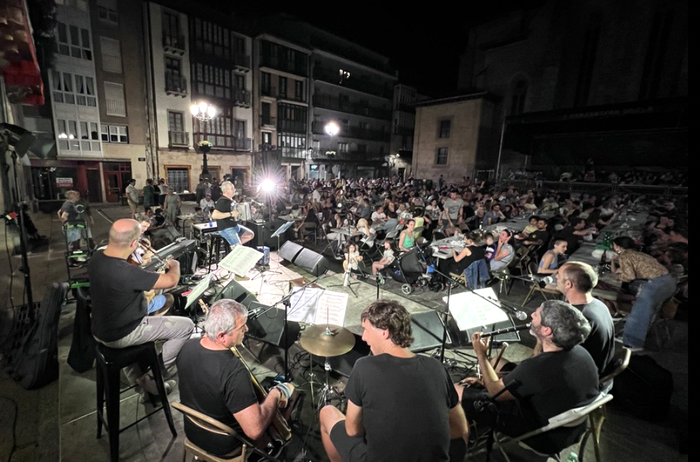 Euskal kantuen gaua