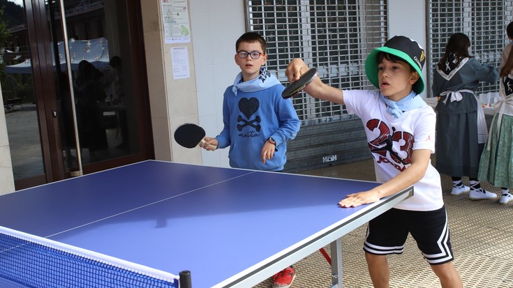 Ping pong-a, patata tortilla lehiaketa eta euskal dantzak, Altamirako jaietan