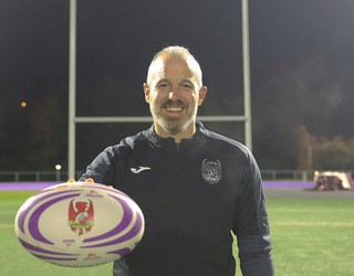 Xabier Gardoki: "Jokatzen hasi nintzen lehen eguneko ilusio berdinarekin zelairatzen naiz oraindik"