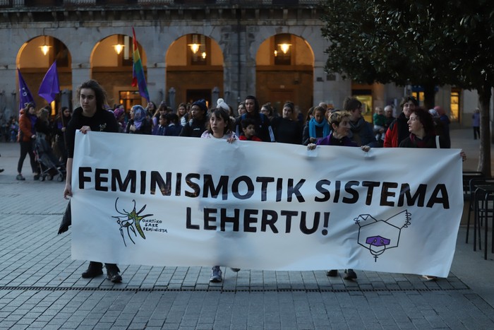 Haron izandako hilketa matxista salatzeko elkarretaratzeak egingo dituzte