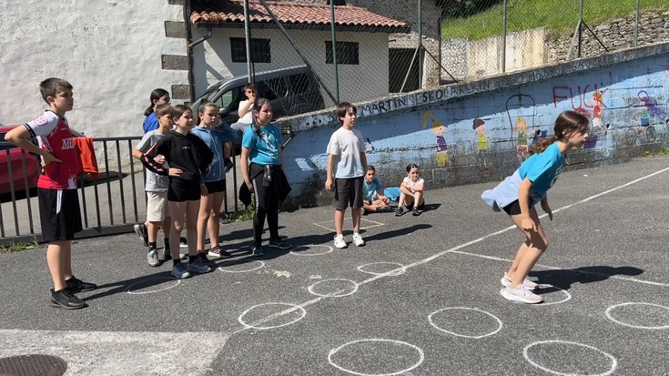 Jolas Hezi topaketak antolatu ditu Leintz Eskola Kirolak