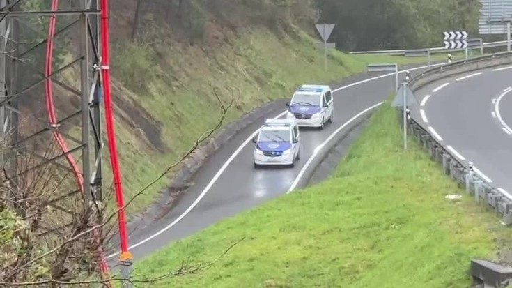 37 urteko gizonezko bat hil da bi autoren arteko istripuan, Arrasateko saihesbidean