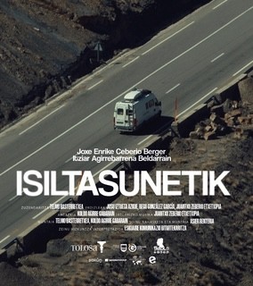 'Isiltasunetik' dokumentala