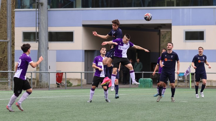 Kaleratu dituzte Hirugarren Mailako eta Ohorezko Erregionaleko futbol egutegiak