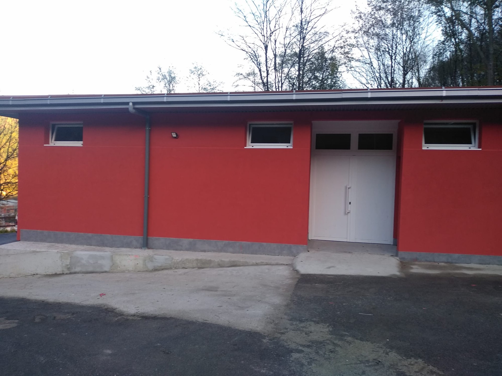 Zapatuan inauguratuko dute Eztalako aldagela berria