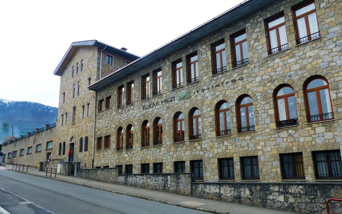 Eskola erlijiosoetako grebak ez du jarraipenik izan bailaran