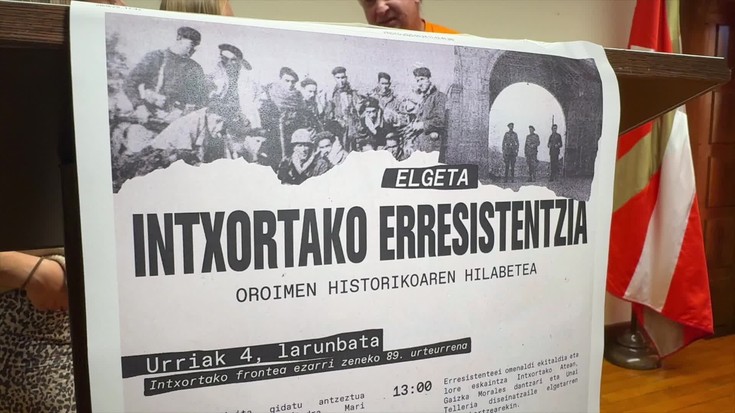 Intxortako frontearen 89. urteurrenean, antzeztutako bisita gidatua eta lore eskaintza zapatuan