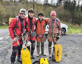 Lizartza 1 eta Gesaltza Arrikrutz lotzeko ahaleginean, espeleologoen jardunaldiak martxan