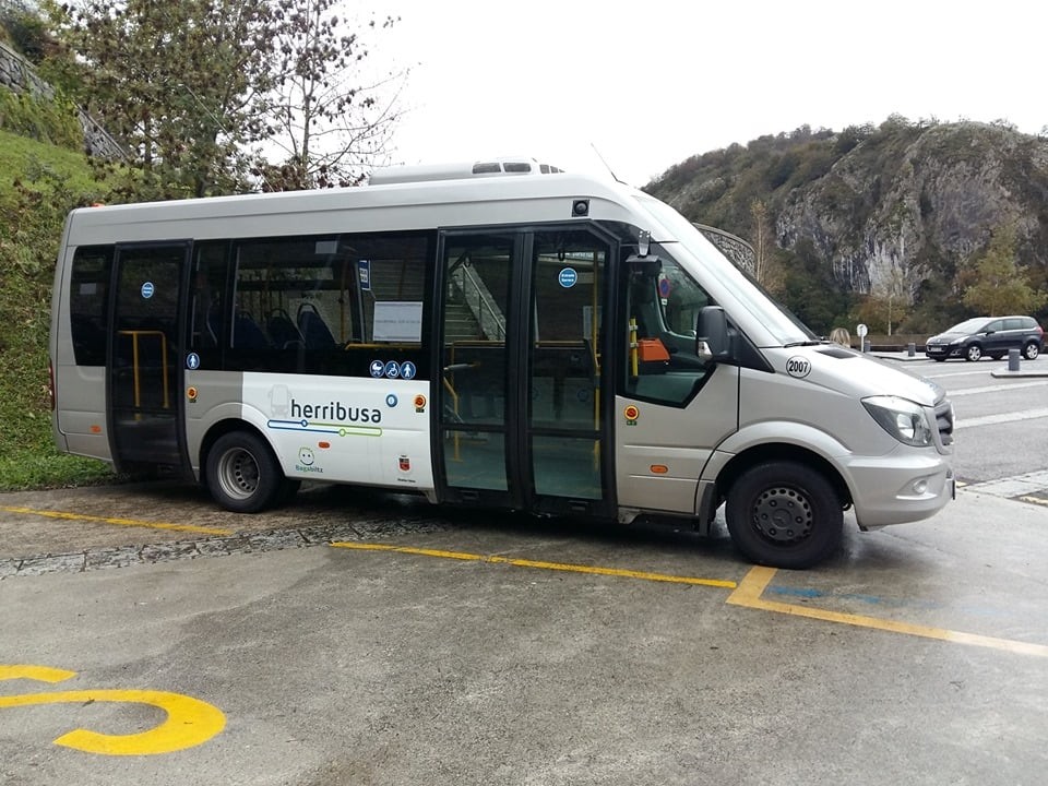 Asteburuan, 7:30ean hasiko da Oñatitik Arantzazurako autobus zerbitzua
