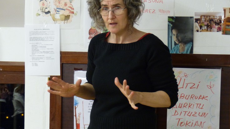 'Maletan bi ipuin' ipuin kontaketa