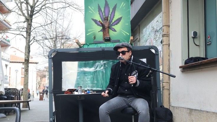 Aretxabaletako kaleetan zehar eraman dute beste behin San Kanuto