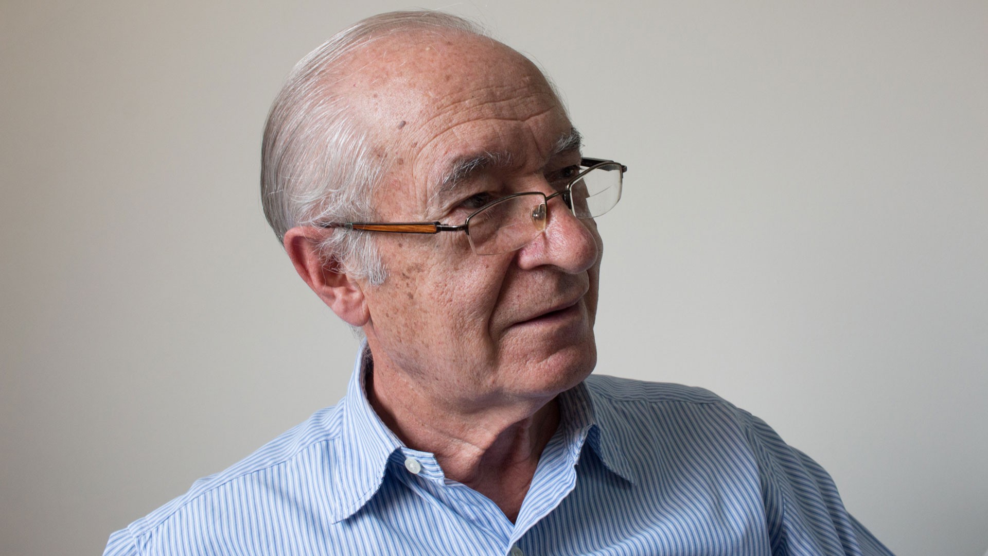 Luis Ugalde: "Venezuelan urre meategiak  ustiatu nahi izatea akatsa da"