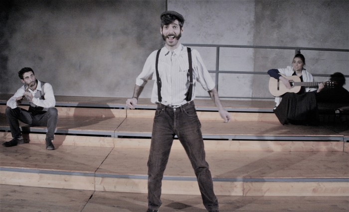 Bi antzezlan izango dira ikusgai domekan, Uribarriko elizan